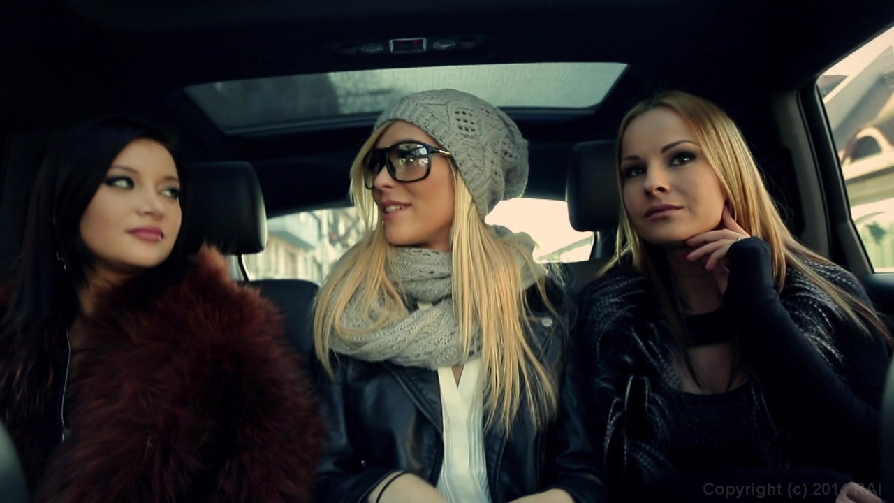 Footballers Housewives DORCEL (English) SugarInstant