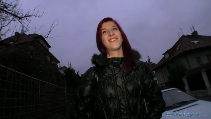 Bir qizning mushukiga bir litr sperma quyilgan