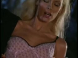 Captura de '3 Into Tori Wells' nº 123