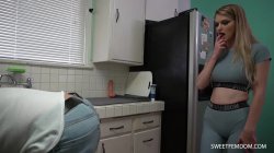 Captura de 'Sweet Femdom Pegging' nº 83