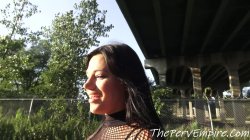 'Mona Gets Fucked in Public' screenshot nº 20