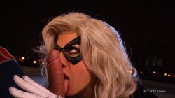 Captura de 'Superman vs Spider-Man XXX: A Porn Parody' nº 2