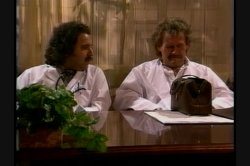 Captura de 'Return of the Cheerleader Nurses' nº 6