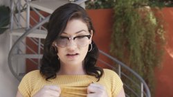 'Nerdy Girls Love Black Cock 2' screenshot nº 80