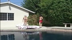 'Poolside Kombat - Misty Knights Vs. Taylor St. Claire' screenshot nº 5