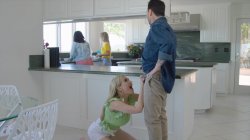 'DILF's Do It Best' screenshot nº 5