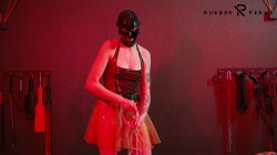 'Malesub in Bodybag Receives Gasmask Treatment' screenshot nº 19