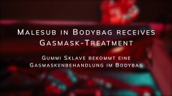 'Malesub in Bodybag Receives Gasmask Treatment' screenshot nº 3