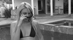 Captura de 'Lesbian Noir - The Pool Girl' nº 4