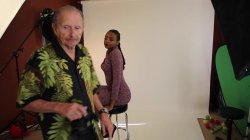 Captura de 'Fake Model Shoot - Asia' nº 12