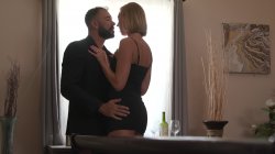 Captura de 'Adventures Of A Hotwife Vol. 6' nº 42