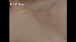 Captura de 'Ladies Applying Lipstick' nº 40