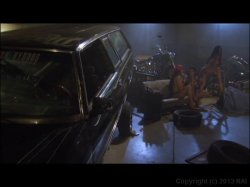 Captura de 'Girls, Girls, Girls' nº 66