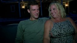 'Fucking Women Twice His Age' screenshot nº 5