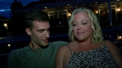 'Fucking Women Twice His Age' screenshot nº 8
