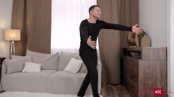 Captura de 'Skinny Cute Gets DP in Threesome' nº 3