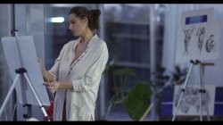 Captura de 'My Mother Prefers Young Men' nº 140