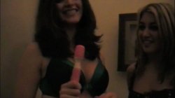 Captura de 'Home Made All Girl Orgy' nº 1