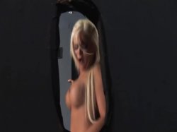 'Barely Legal Gloryholes' screenshot nº 22