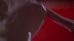 Captura de 'Flesh and Fantasy' nº 136