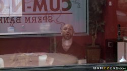 Captura de 'Finish In My Pussy' nº 51