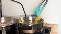 Captura de 'Dharma Cooks!: Real Life XXX Sidequests: Dharma Jones' nº 29