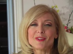 'Nina Hartley Step By Step Jerk Off Instr./Enc. Pantyhose' screenshot nº 62