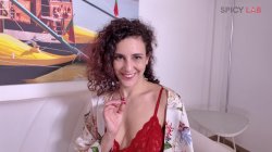 'Spicy Worker - Hot Shots with Bambi Maso' screenshot nº 1