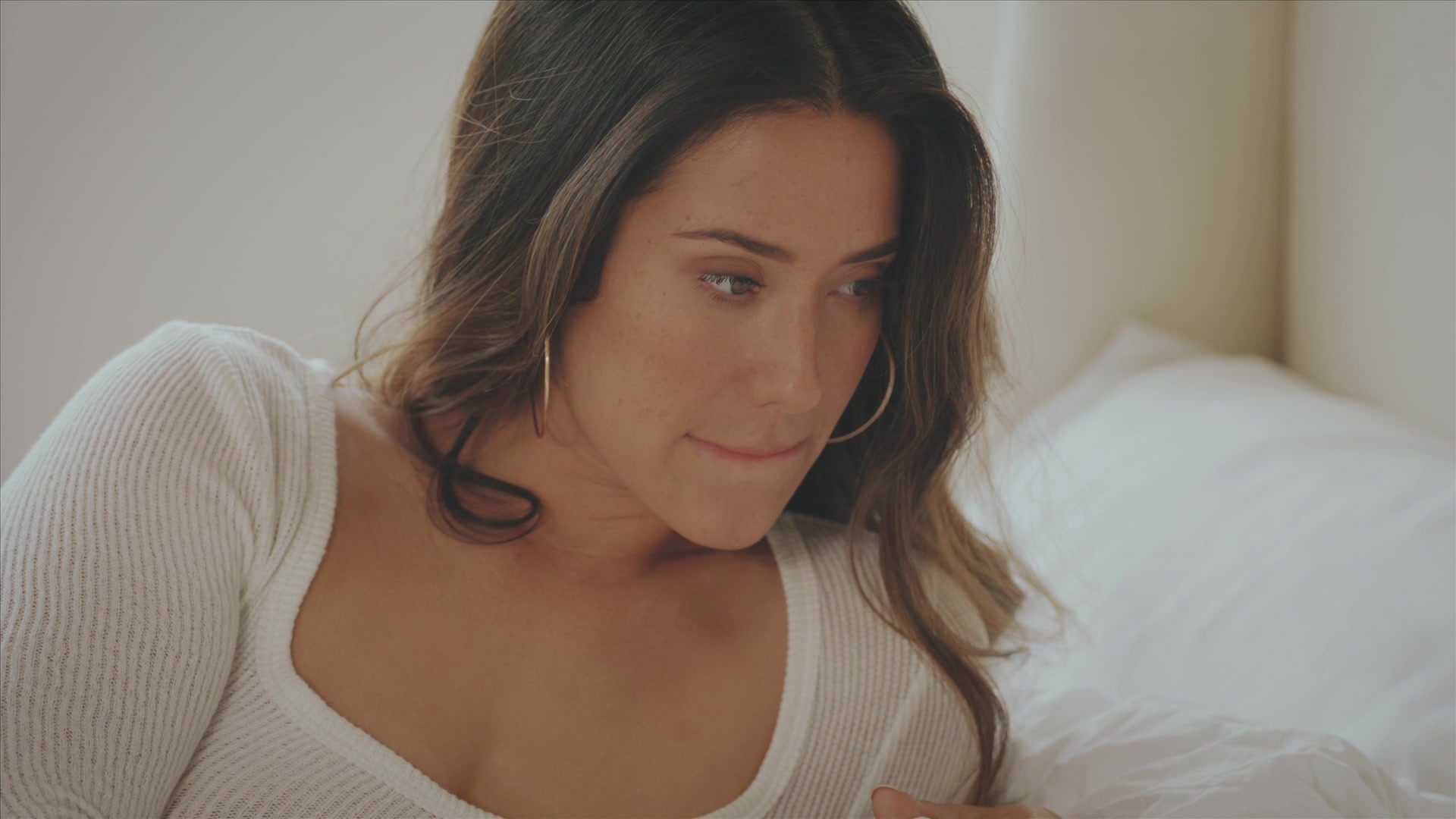 Eva Lovia Measurements