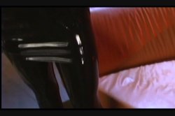 Captura de 'Lesbian Latex' nº 6