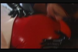 Captura de 'Lesbian Latex' nº 114