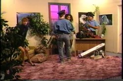 'Stewardesses Behind Bars' screenshot nº 12