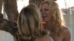 Captura de 'Women Seeking Women 138' nº 10