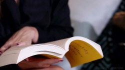 Captura de 'Girls Kissing Girls Vol. 12' nº 130