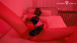 Captura de 'Self care on the clinic bed' nº 67