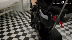 'Intense Fisting on a Gyno Chair' screenshot nº 50