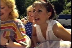 Captura de 'Little Anal Granny - Back to College' nº 20
