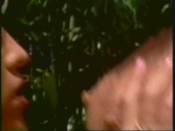 Captura de 'Hilarious Scenes Of Classic Porn' nº 41