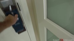 Captura de 'Sharing My Wife On Vacation' nº 2