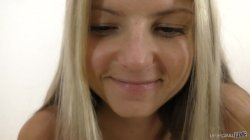 Captura de 'Tiny Gina Gerson Takes Massive Dick in Her Tight Twat' nº 102