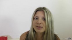 Captura de 'Tiny Gina Gerson Takes Massive Dick in Her Tight Twat' nº 41