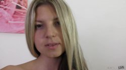 Captura de 'Tiny Gina Gerson Takes Massive Dick in Her Tight Twat' nº 54