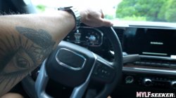Captura de 'Caught in The Car, Fucked On The Bed' nº 1