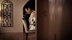 Captura de 'The Lady's Got Exxxperience' nº 3