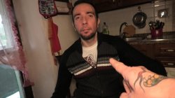 Captura de 'Se vieni qua, non avrem pieta, vien da noi son cazzi tuoi' nº 9