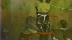 'Bound In Latex' screenshot nº 74