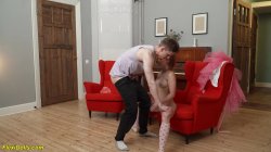 Captura de 'Real Flexi Doll Fucked Nicole Murkovski' nº 40