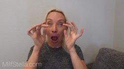 Captura de 'Loser Gets Cuffed & Gives Footjob - THREE WISHES E01 - MILF STELLA' nº 12