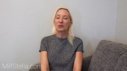 Captura de 'Loser Gets Cuffed & Gives Footjob - THREE WISHES E01 - MILF STELLA' nº 16