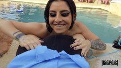Captura de 'Public Sex Adventures 24' nº 4